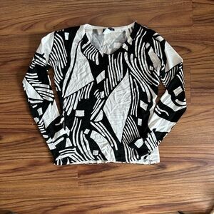 Vintage Black and White Long Sleeve Top